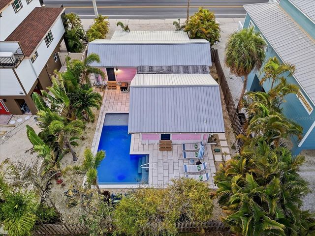 2913 GULF DRIVE, Holmes Beach, FL 34217