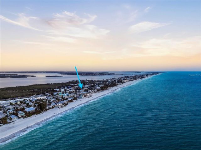 2913 GULF DRIVE, Holmes Beach, FL 34217