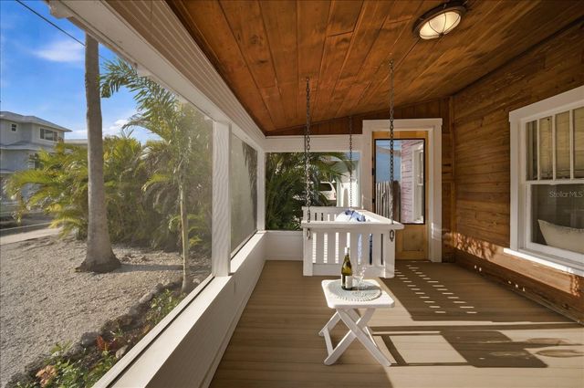 2913 GULF DRIVE, Holmes Beach, FL 34217