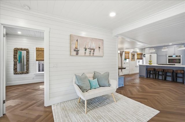 2913 GULF DRIVE, Holmes Beach, FL 34217