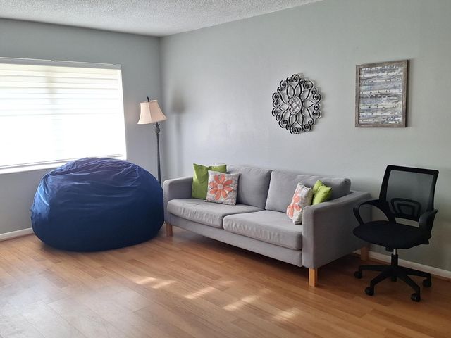 252 BEDFORD J 252, West Palm Beach, FL 33417