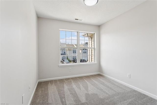 128 River Walk CT, Hampton, VA 23669