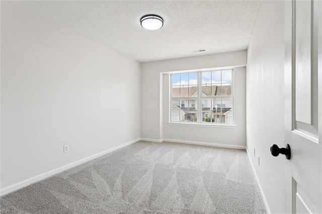 128 River Walk CT, Hampton, VA 23669