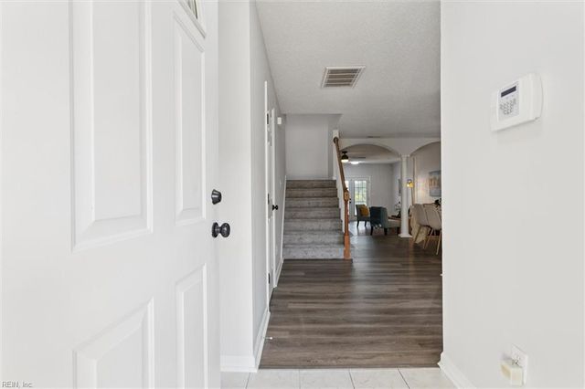 128 River Walk CT, Hampton, VA 23669