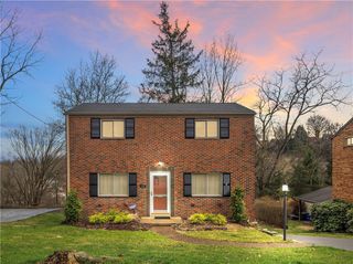 221 Sharon Drive, Forest Hills Boro, PA 15221