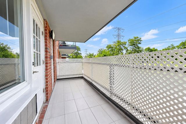 1841 Central Park Avenue 6N, Yonkers, NY 10710
