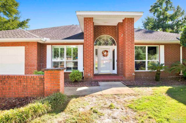 3110 Pga Blvd, Navarre, FL 32566