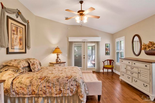 3110 Pga Blvd, Navarre, FL 32566