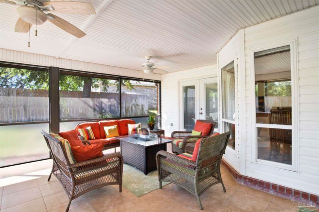 3110 Pga Blvd, Navarre, FL 32566