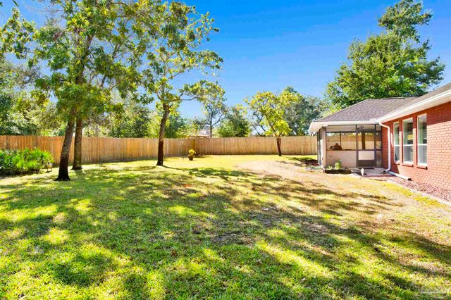 3110 Pga Blvd, Navarre, FL 32566