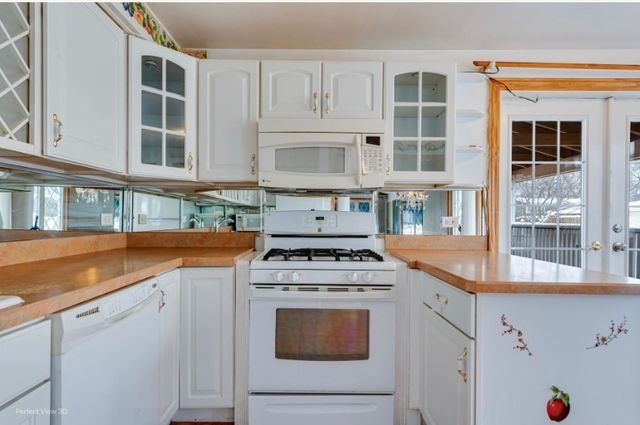 10617 S Kenton Avenue, Oak Lawn, IL 60453