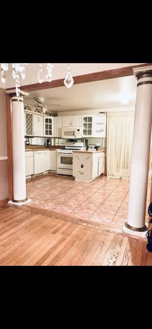 10617 S Kenton Avenue, Oak Lawn, IL 60453