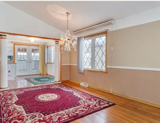 10617 S Kenton Avenue, Oak Lawn, IL 60453