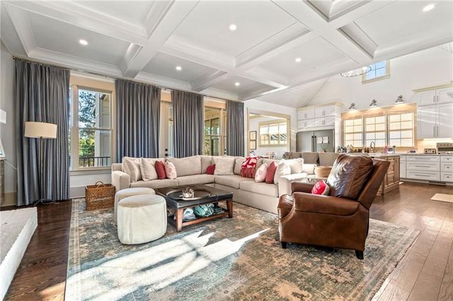 4250 Summit Drive, Marietta, GA 30068