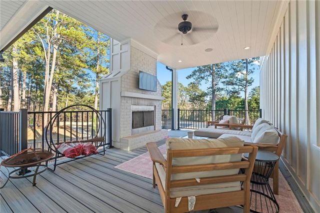 4250 Summit Drive, Marietta, GA 30068