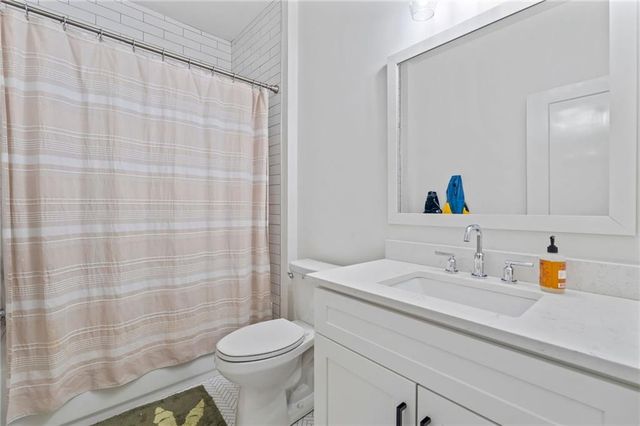 4250 Summit Drive, Marietta, GA 30068