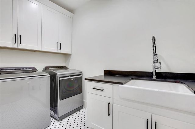 4250 Summit Drive, Marietta, GA 30068