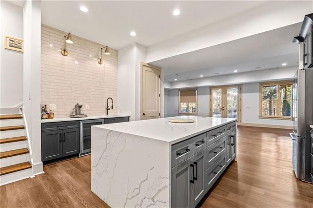 4250 Summit Drive, Marietta, GA 30068