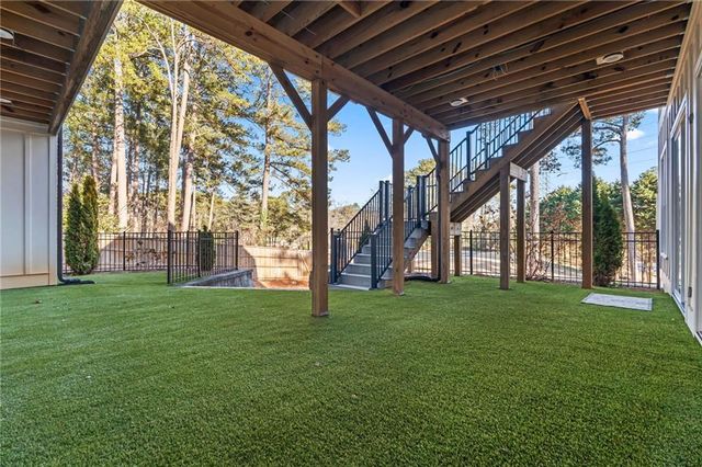 4250 Summit Drive, Marietta, GA 30068