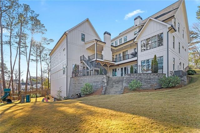 4250 Summit Drive, Marietta, GA 30068