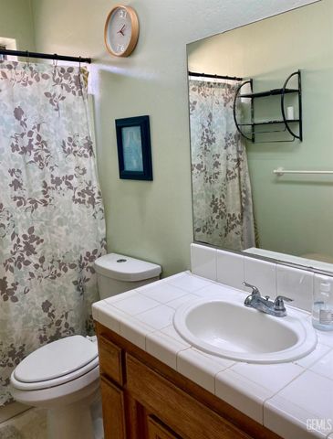 308 Dorrance Street, Bakersfield, CA 93307