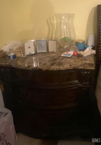 308 Dorrance Street, Bakersfield, CA 93307