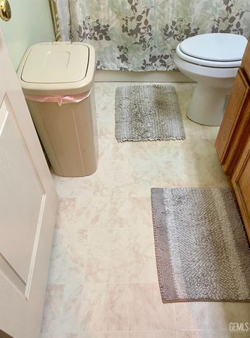 308 Dorrance Street, Bakersfield, CA 93307