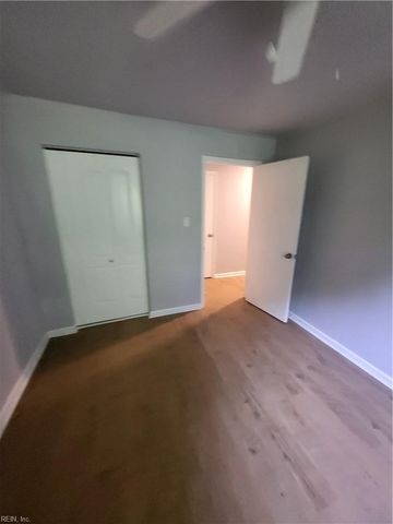 5612 Banbury CT, Virginia Beach, VA 23462