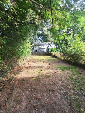 5612 Banbury CT, Virginia Beach, VA 23462