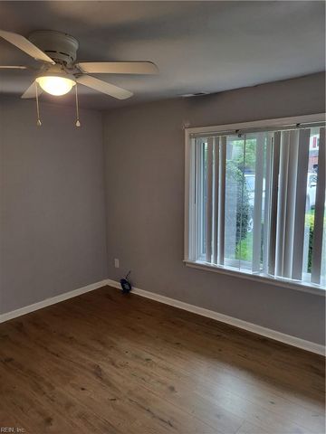 5612 Banbury CT, Virginia Beach, VA 23462