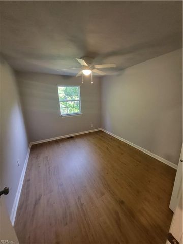 5612 Banbury CT, Virginia Beach, VA 23462