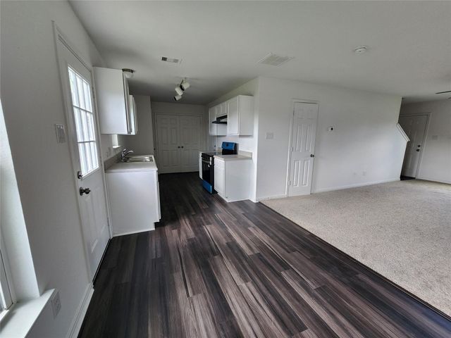 207 Branch Circle, Kendleton, TX 77451