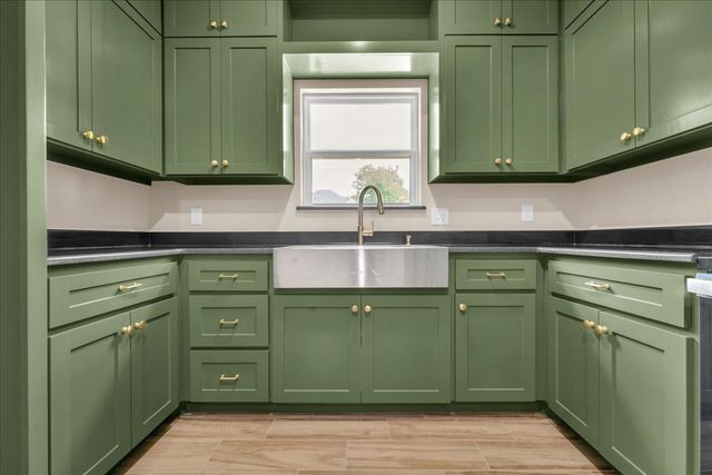 3105 N Pecan Street, Fort Worth, TX 76106