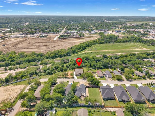 3105 N Pecan Street, Fort Worth, TX 76106