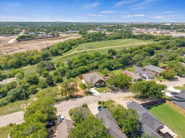3105 N Pecan Street, Fort Worth, TX 76106