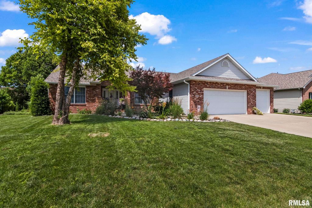 3549 Benbrook Drive, Springfield, IL 62711