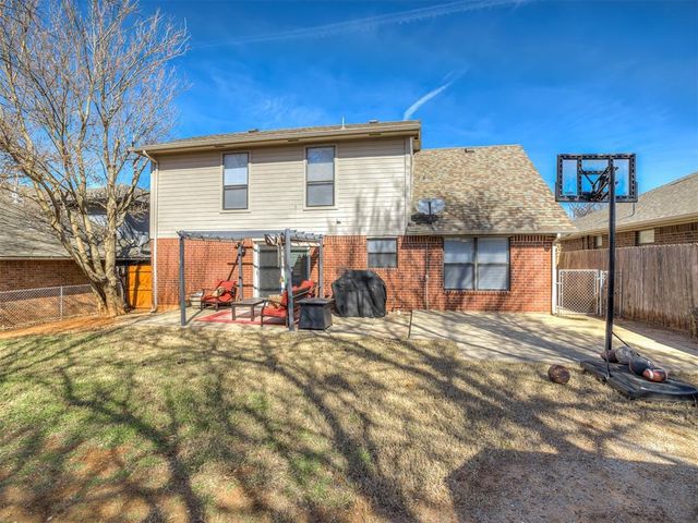 2912 Canyon Oaks Court, Norman, OK 73071