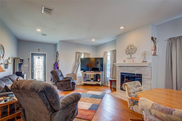 423 Oak Leaf Trail, East Tawakoni, TX 75472