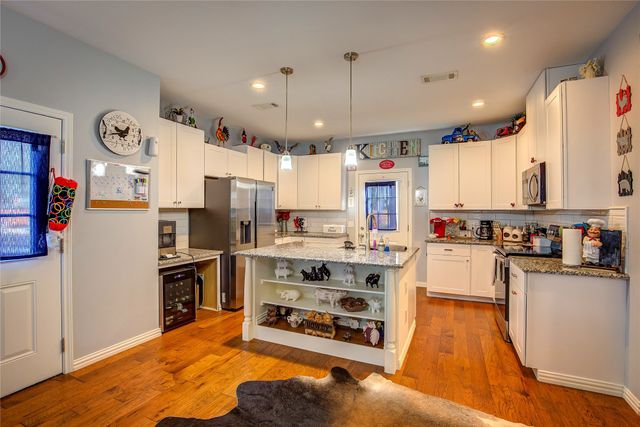 423 Oak Leaf Trail, East Tawakoni, TX 75472