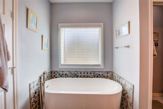 423 Oak Leaf Trail, East Tawakoni, TX 75472