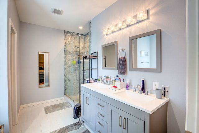 423 Oak Leaf Trail, East Tawakoni, TX 75472