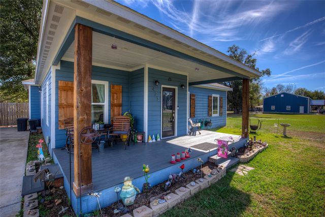 423 Oak Leaf Trail, East Tawakoni, TX 75472