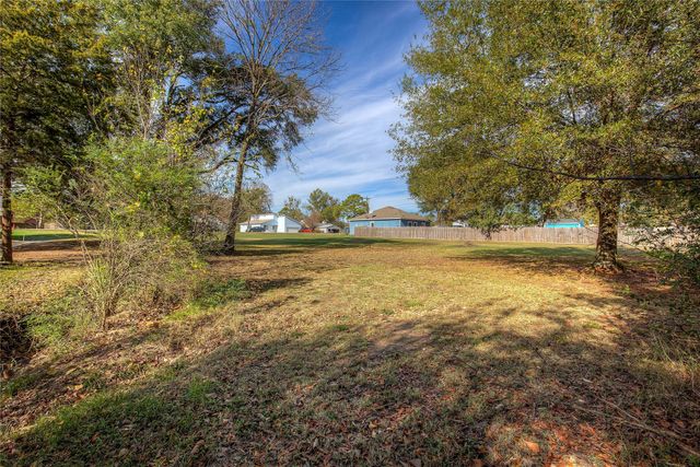 423 Oak Leaf Trail, East Tawakoni, TX 75472