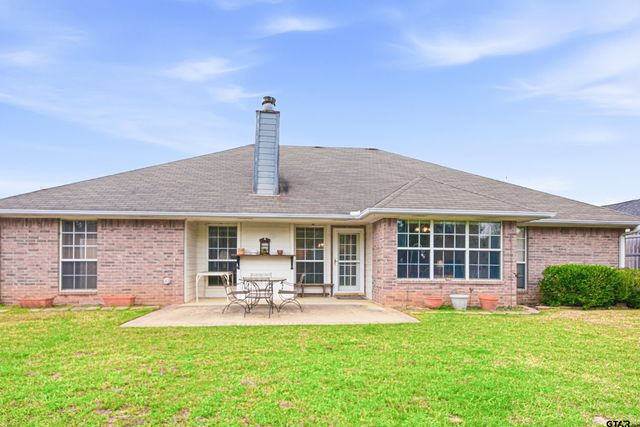 1818 Topaz Cv, Whitehouse, TX 75791