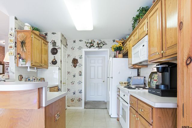 1818 Topaz Cv, Whitehouse, TX 75791