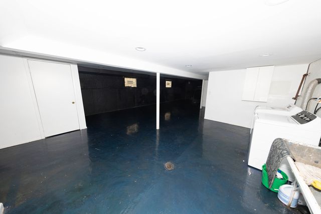 2718 East Avenue, Berwyn, IL 60402