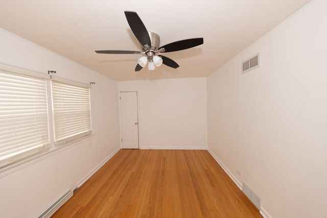 2718 East Avenue, Berwyn, IL 60402