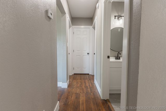 812 N Delaware Place, Tulsa, OK 74110