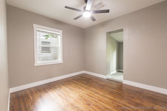 812 N Delaware Place, Tulsa, OK 74110