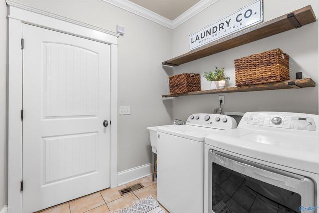 142 Oak Brook Circle, Madison, AL 35758